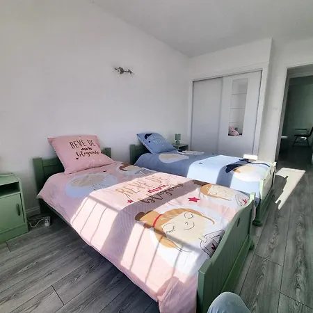 Apartment 6 Appartements Et 4 Adresses A Mi-Chemin Entre Le Vieux Port Et L Ile De Re