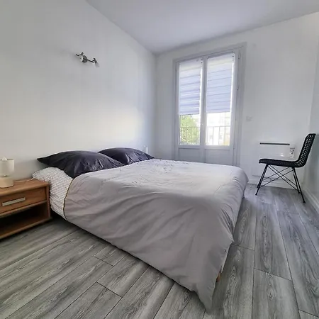 6 Appartements Et 4 Adresses A Mi-Chemin Entre Le Vieux Port Et L Ile De Re